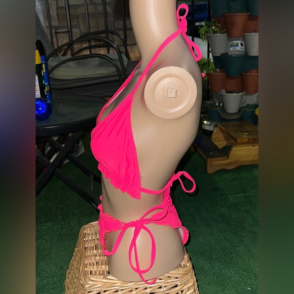 String Bikini 👙 - Picture 3 of 11